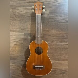 Mitchell Ukulele
